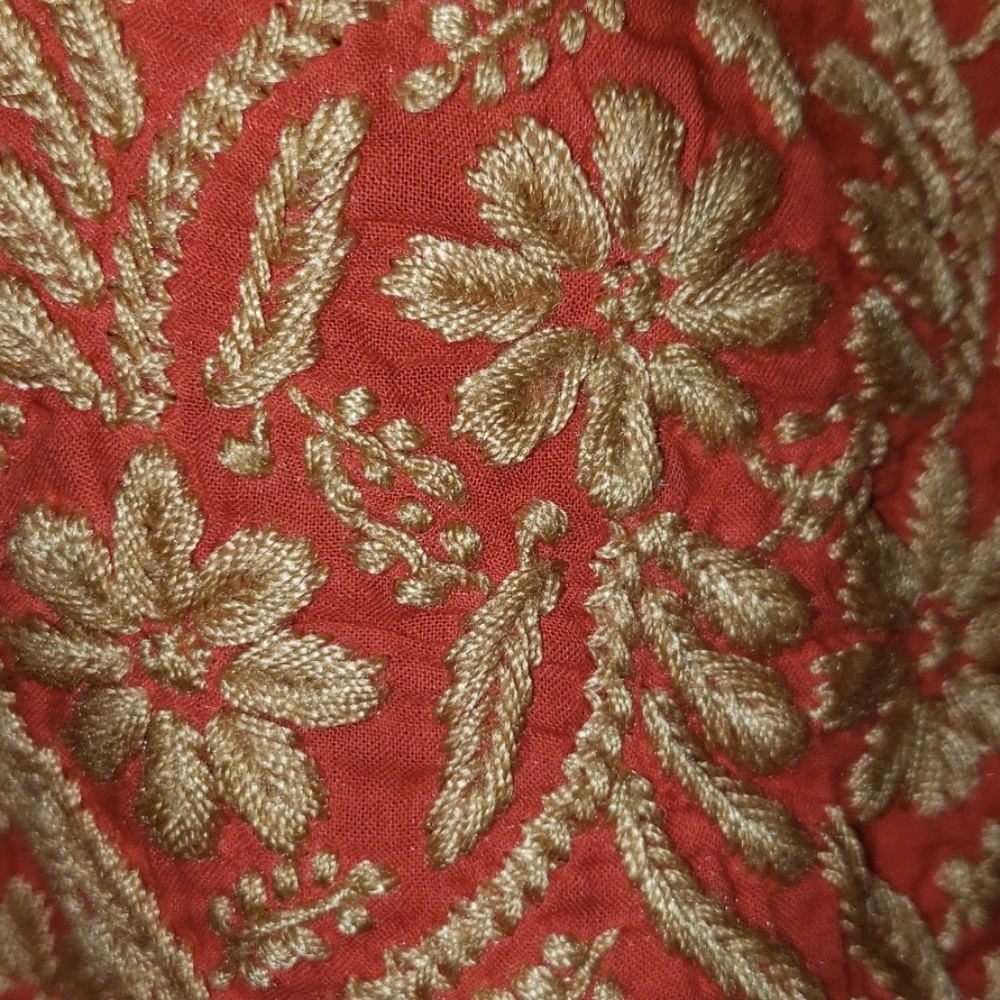Embroidered tunic - Picture 3 of 4